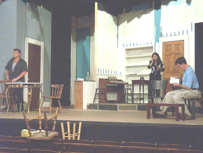 [l-r]Lou Savarese as Abe, Ana Soulios as Alice, Tim McGovern as Jerry