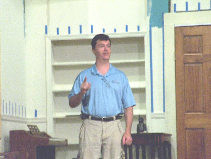 Tim McGovern as Jerry Sloan